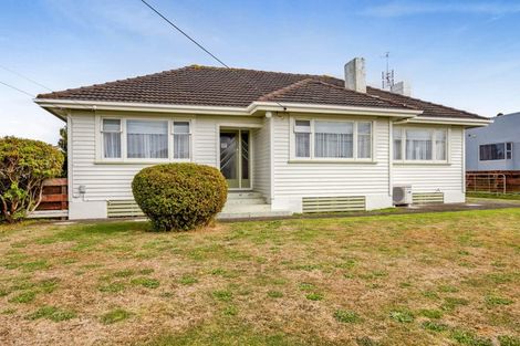 Photo of property in 23 Caledonia Street, Hawera, 4610