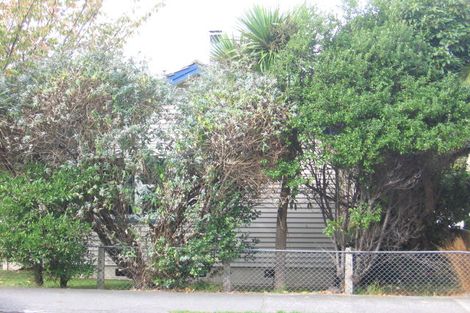 Photo of property in 102 Pharazyn Street, Melling, Lower Hutt, 5010