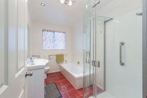 Photo of property in 94 Manuka Street, Stokes Valley, Lower Hutt, 5019