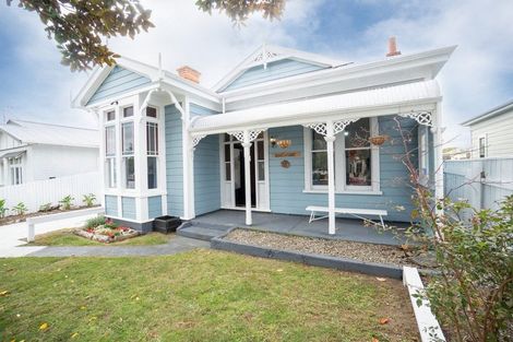 Photo of property in 35 Waldegrave Street, Palmerston North, 4410