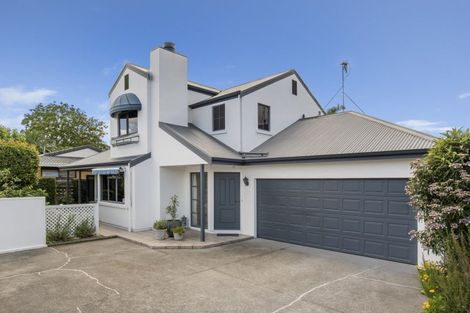 Photo of property in 480c Devonport Road, Tauranga South, Tauranga, 3112