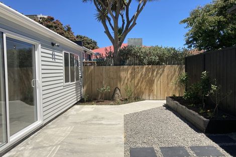 Photo of property in 4 Glendavar Street, Berhampore, Wellington, 6023