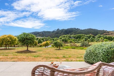 Photo of property in 38 Mountain View Drive, Manakau, Otaki, 5583