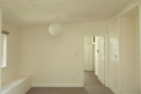 Photo of property in 168 Breaker Bay Road, Breaker Bay, Wellington, 6022