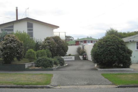Photo of property in 32 Stuart Street, Holmes Hill, Oamaru, 9401