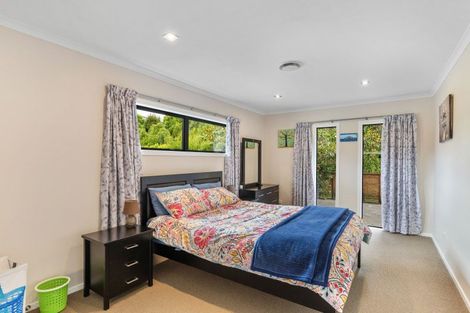 Photo of property in 11a Montrose Place, Highlands Park, New Plymouth, 4312