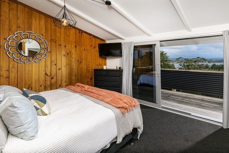 Photo of property in 70 Attwood Road, Paremoremo, Auckland, 0632