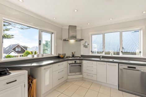 Photo of property in 225 Muritai Road, Eastbourne, Lower Hutt, 5013