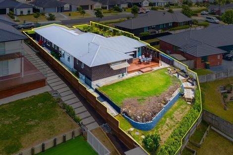 Photo of property in 96 Pohutukawa Parade, Riverhead, 0820