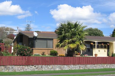 Photo of property in 80 Vale Street, Otumoetai, Tauranga, 3110