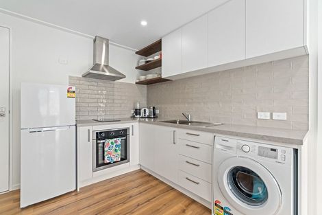 Photo of property in 64 Kirimoko Crescent, Wanaka, 9305