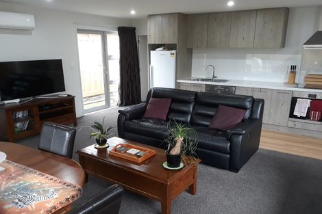 Photo of property in 25 Farnborough Way, Rolleston, 7615