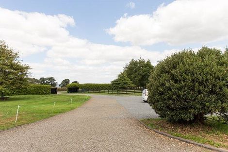 Photo of property in 209 Karaka Nth Road, Karaka, Papakura, 2580