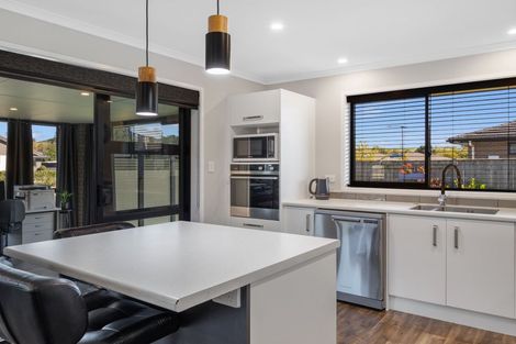 Photo of property in 13 Pearl Grove, Ashhurst, 4810