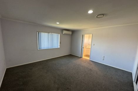 Photo of property in 51 Robin Brooke Drive, Flat Bush, Auckland, 2019