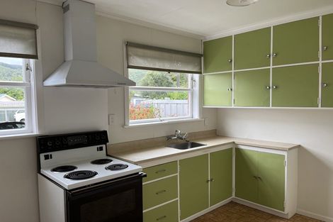 Photo of property in Shakespeare Flats, 48c Merton Street, Trentham, Upper Hutt, 5018
