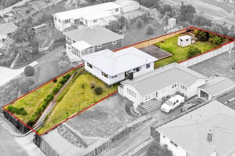 Photo of property in 62 Awanui Street, Merrilands, New Plymouth, 4312