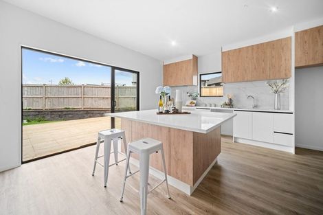 Photo of property in 4b Tidal Road, Karaka, Papakura, 2113