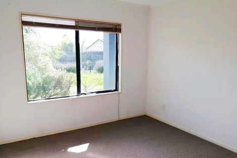 Photo of property in 67 Burswood Drive, Burswood, Auckland, 2013