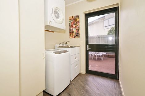 Photo of property in 54 Grosvenor Gardens, Flagstaff, Hamilton, 3210