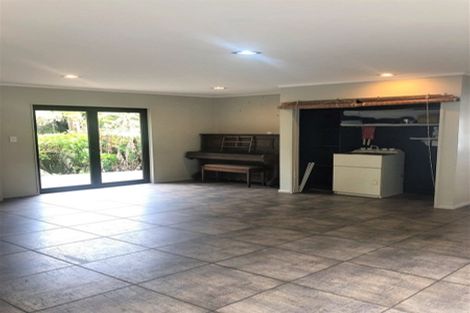 Photo of property in 120 Caton Road, Waitakere, Henderson, 0782