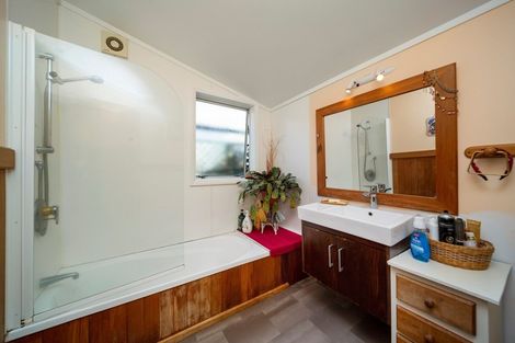 Photo of property in 7 Seddon Street, Westown, New Plymouth, 4310