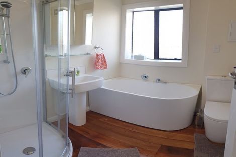 Photo of property in 69 Hutt Road, Petone, Lower Hutt, 5012