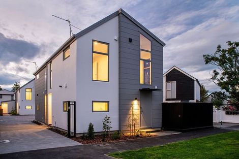 Photo of property in 1/65 Thackeray Place, Waltham, Christchurch, 8023