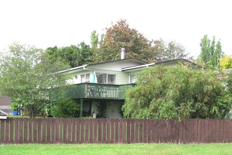 Photo of property in 41 Borich Road, Sunnyvale, Auckland, 0612