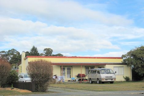 Photo of property in 7 Broderick Street, Te Anau, 9600