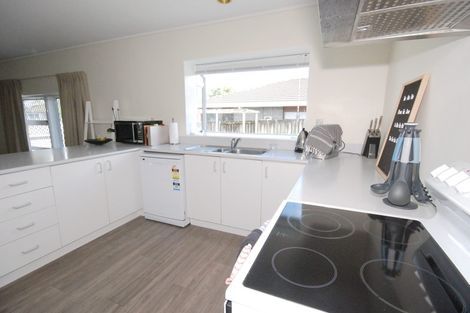 Photo of property in 53 Brylee Drive, Conifer Grove, Takanini, 2112