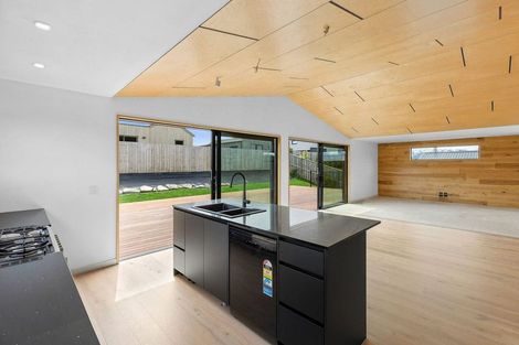 Photo of property in 41 Mount Linton Avenue, Wanaka, 9305