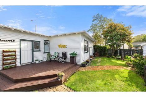 Photo of property in 2 Devon Street, Sydenham, Christchurch, 8023