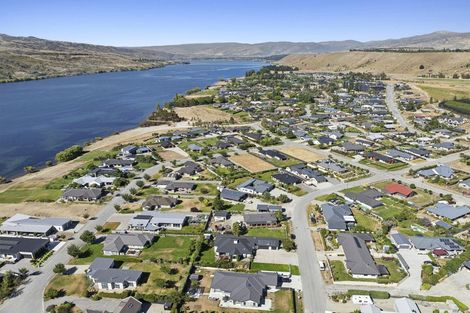 Photo of property in 22 Ethereal Crescent, Mount Pisa, Cromwell, 9383