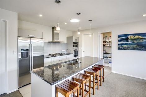 Photo of property in 16 Kapiti Drive, Poraiti, Napier, 4112