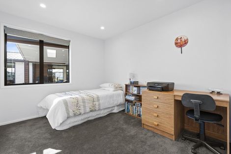 Photo of property in 2 Clifford Close, Leamington, Cambridge, 3432