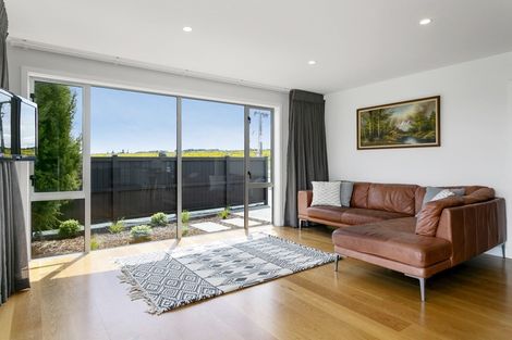 Photo of property in 1 Mahuta Road, Waitahanui, Taupo, 3378