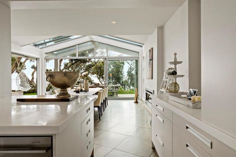 Photo of property in 43 Clifton Road, Hauraki, Auckland, 0622