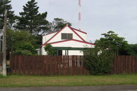 Photo of property in 18 Taitapu Street, Massey, Auckland, 0614