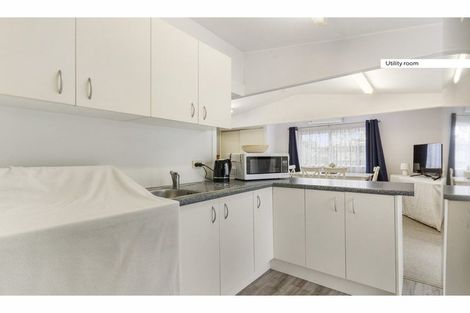 Photo of property in 43 Archmillen Avenue, Pakuranga Heights, Auckland, 2010