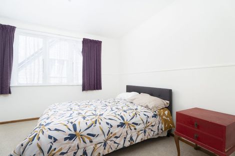 Photo of property in 16 Waihora Crescent, Waitangirua, Porirua, 5024