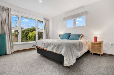 Photo of property in 8 Roslyn Avenue, Mairehau, Christchurch, 8052