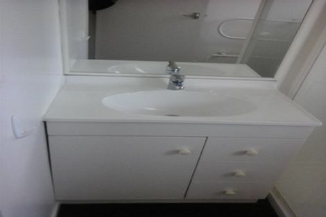 Photo of property in 14 Harmel Road, Glendene, Auckland, 0602