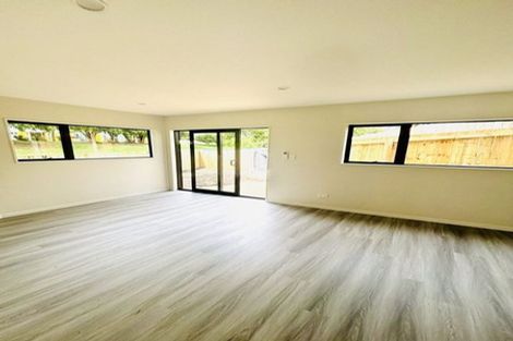 Photo of property in 9f Julian Place, Otara, Auckland, 2023