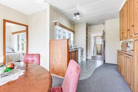 Photo of property in 36 Oxford Street, Fairfield, Hamilton, 3214