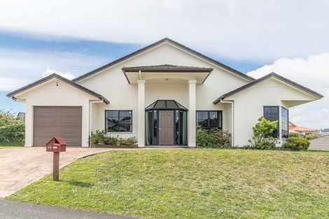 Photo of property in 16 Ring Lane, Paparangi, Wellington, 6037