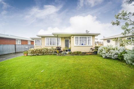 Photo of property in 24 Pembroke Street, Highbury, Palmerston North, 4412