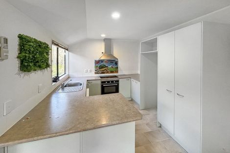 Photo of property in 1/5 Saint Leger Crescent, Huntington Park, Auckland, 2013