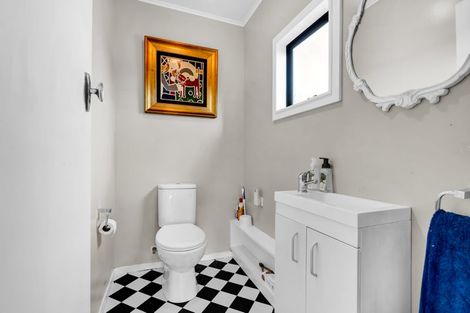 Photo of property in 65 Barrett Street, Westown, New Plymouth, 4310