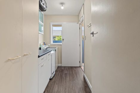 Photo of property in 43 Daniels Road, Redwood, Christchurch, 8051